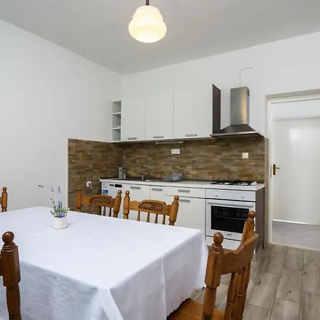 Apartment A3-90m2 W Shared Pool & Balcony Next To Trogir
